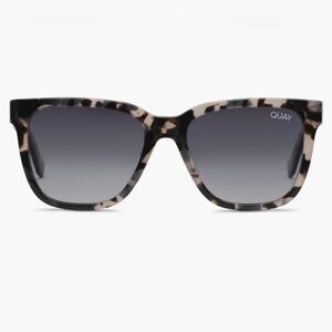 NWT Quay Wired Oversized Polarized Glasses